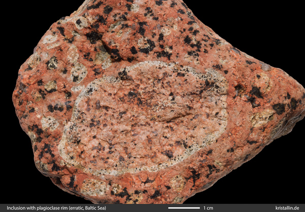 Rapakivi Plagioclase rim