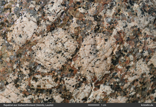 Pyterlitgeschiebe aus Laitila, Findling in Steinitz
