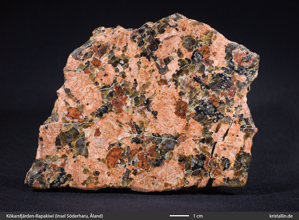 Porphyrisches Gef&uuml;ge mit leicht gr&uuml;nlichen Quarzen von S&ouml;derharu