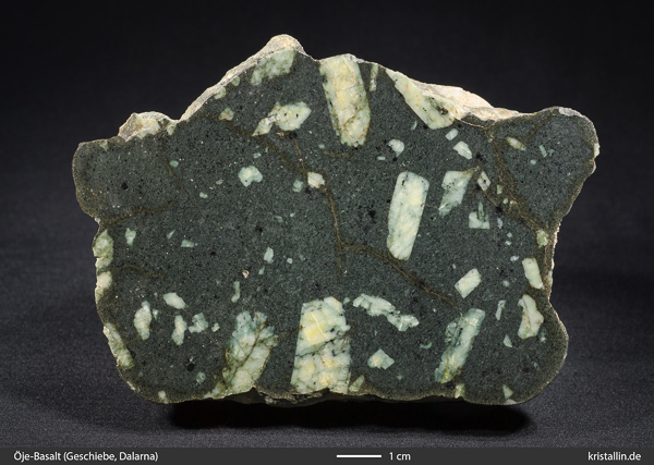 Öje-Basalt mit überdurchschnittlich vielen Feldspäten