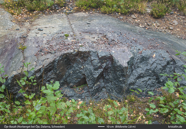 Anstehender Öje-Basalt (Öje-Diabas) am Norberget bei Öje